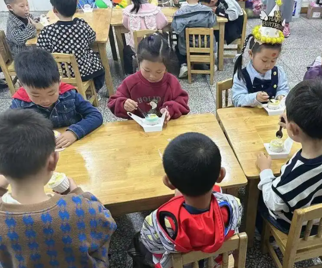 社会发展的深远意义始终将学前教育发展置于重要战略地位